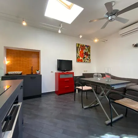 Jasmine House Apartman *